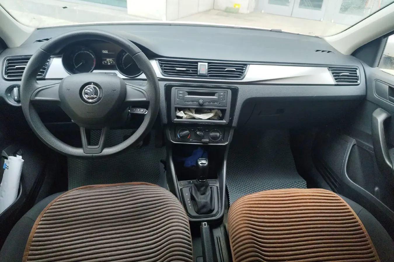 2019 Skoda Rapid 1.5L 110HP L4 6AT,autocango,china used car exporter,china ev exporter,chinese used car exporter,chinese used ev exporter