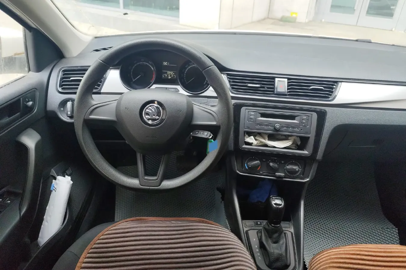 2019 Skoda Rapid 1.5L 110HP L4 6AT,autocango,china used car exporter,china ev exporter,chinese used car exporter,chinese used ev exporter