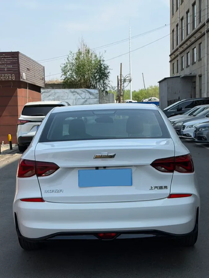 2023 Chevrolet Monza 1.5L 113HP L4 6DCT,autocango,china used car exporter,china ev exporter,chinese used car exporter,chinese used ev exporter