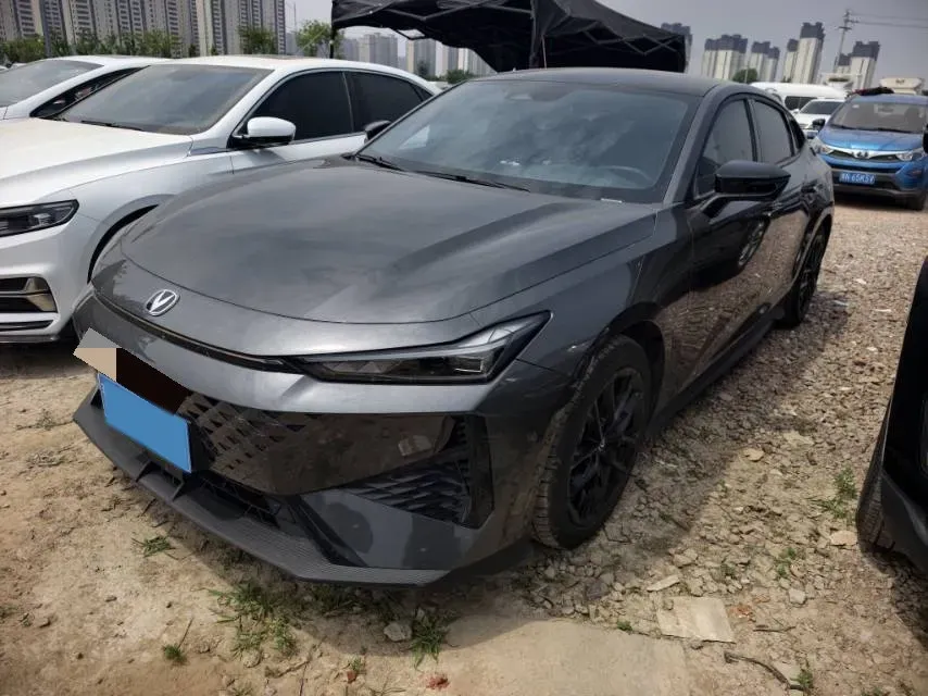 2024 ChangAn UNI-V 1.5T 188HP L4 7DCT,autocango,china used car exporter,china ev exporter,chinese used car exporter,chinese used ev exporter