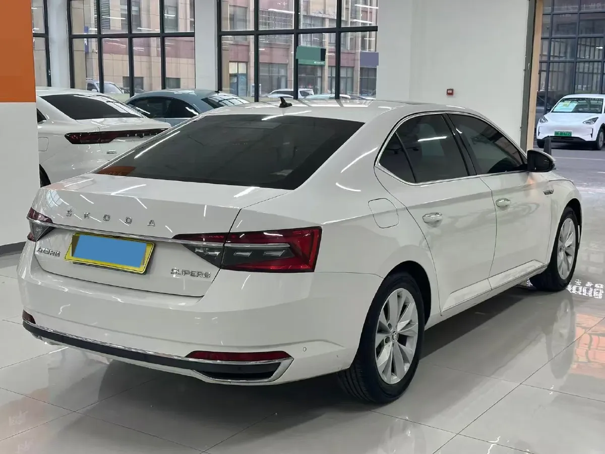 2019 Skoda Octavia 1.5L 116HP L4 6AT,autocango,china used car exporter,china ev exporter,chinese used car exporter,chinese used ev exporter