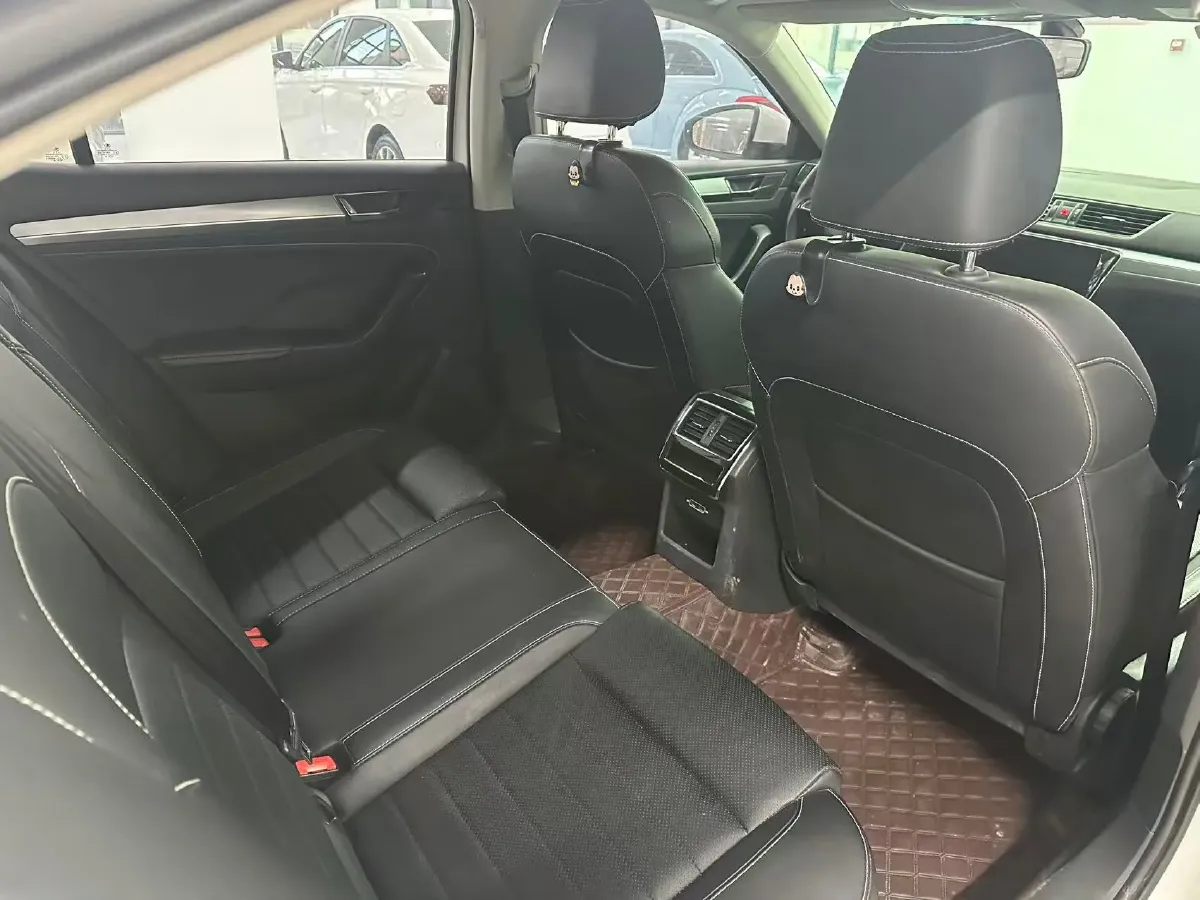 2019 Skoda Octavia 1.5L 116HP L4 6AT,autocango,china used car exporter,china ev exporter,chinese used car exporter,chinese used ev exporter