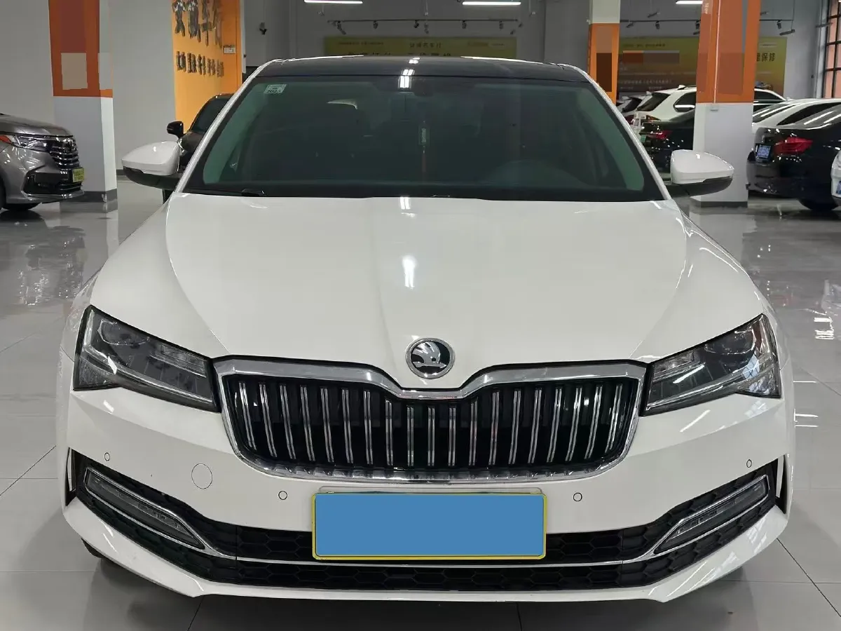 2019 Skoda Octavia 1.5L 116HP L4 6AT,autocango,china used car exporter,china ev exporter,chinese used car exporter,chinese used ev exporter