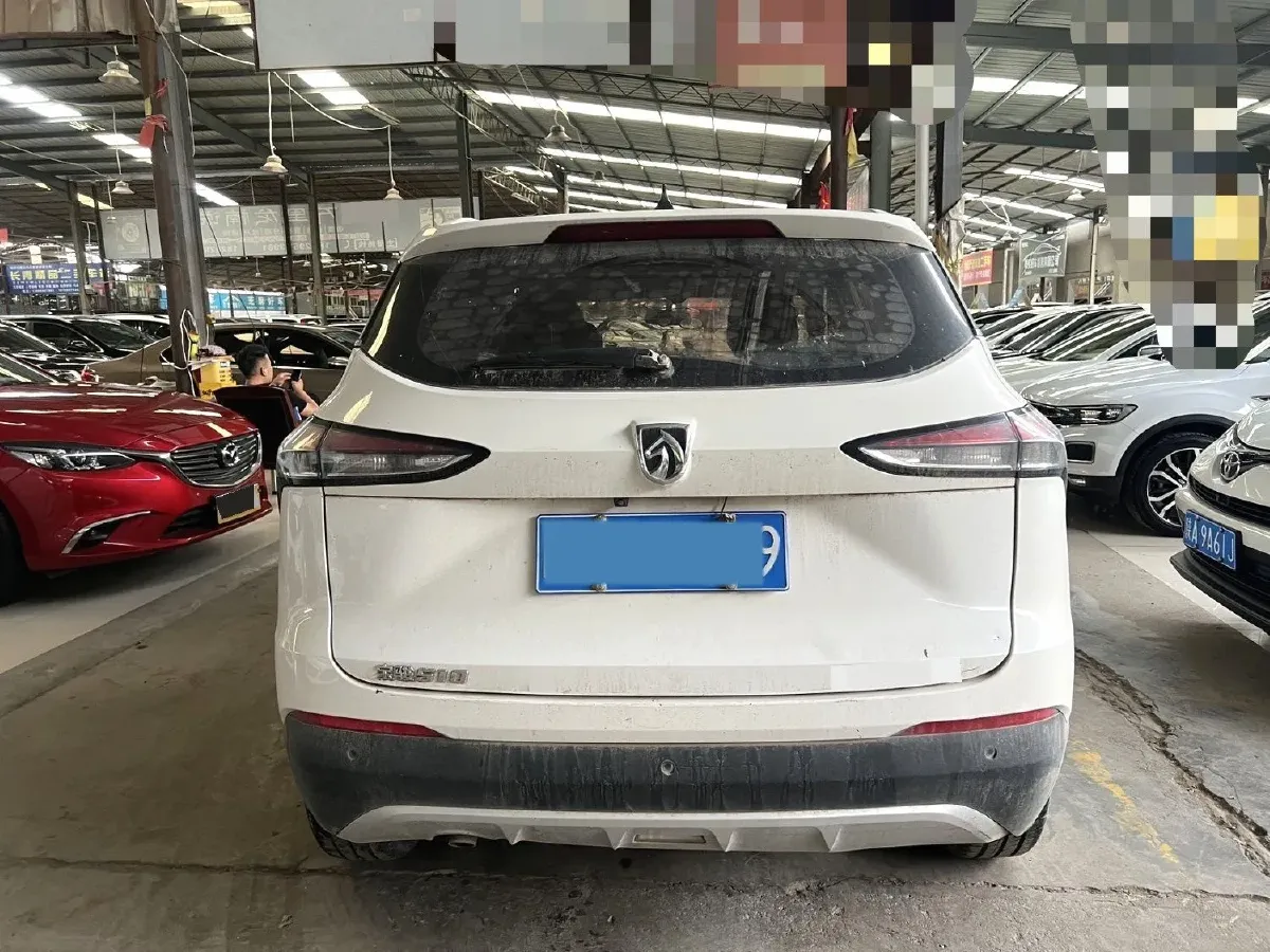 2019 BaoJun 730 1.5L 105HP L4 6MT,autocango,china used car exporter,china ev exporter,chinese used car exporter,chinese used ev exporter