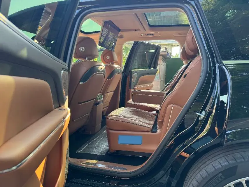 2026 Voyah TaiShan 1.5T 150HP L4 PHEV,autocango,china used car exporter,china ev exporter,chinese used car exporter,chinese used ev exporter