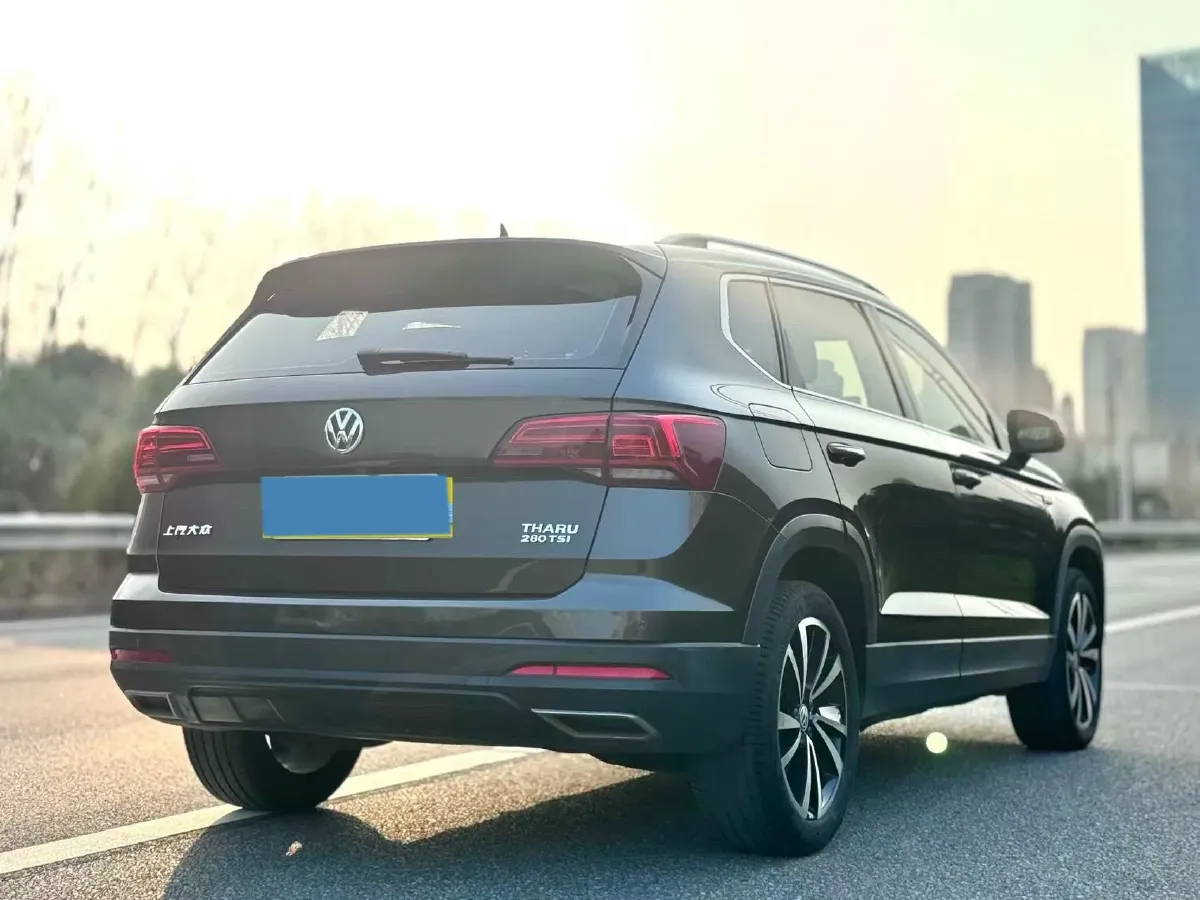 2019 MINI MINI 1.5T 102HP L3 7DCT,autocango,china used car exporter,china ev exporter,chinese used car exporter,chinese used ev exporter