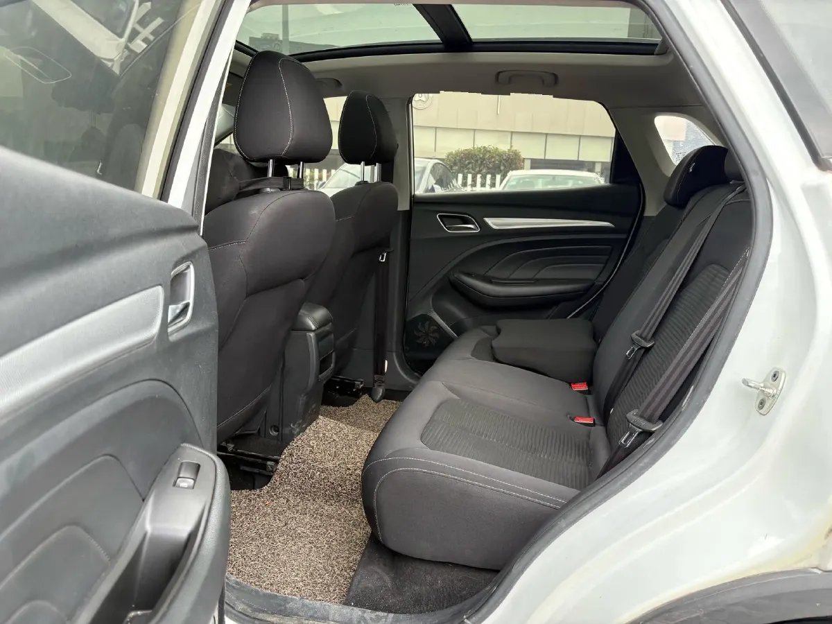 2020 Roewe RX3 1.6L 125HP L4 CVT,autocango,china used car exporter,china ev exporter,chinese used car exporter,chinese used ev exporter