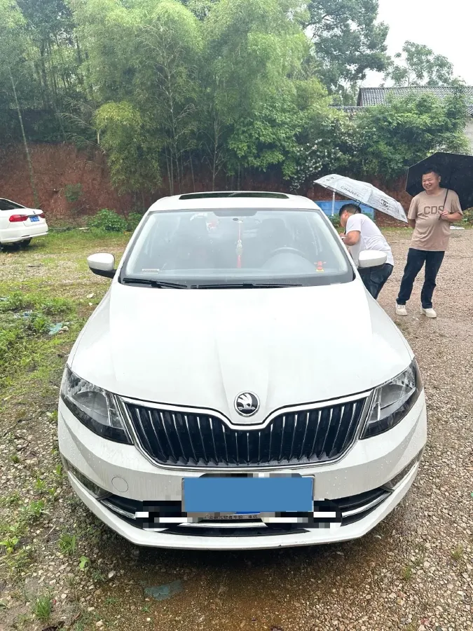 2019 SWM G01 1.5T 156HP L4 6MT,autocango,china used car exporter,china ev exporter,chinese used car exporter,chinese used ev exporter