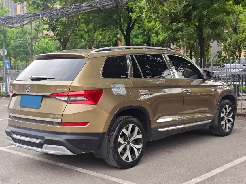 2017 Skoda Kodiak 1.8T 180HP L4 7DCT,autocango,china used car exporter,china ev exporter,chinese used car exporter,chinese used ev exporter