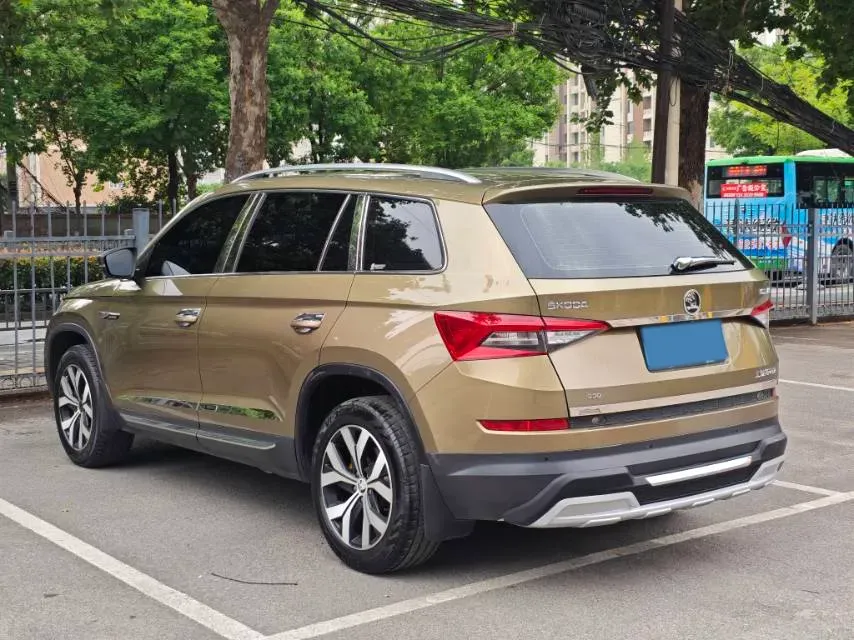 2017 Skoda Kodiak 1.8T 180HP L4 7DCT,autocango,china used car exporter,china ev exporter,chinese used car exporter,chinese used ev exporter