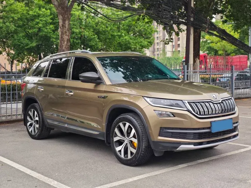 2017 Skoda Kodiak 1.8T 180HP L4 7DCT,autocango,china used car exporter,china ev exporter,chinese used car exporter,chinese used ev exporter