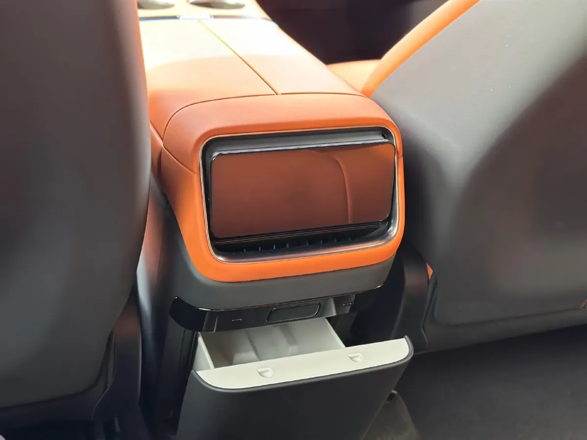 2025 MI YU7 BEV 101.7KWH,autocango,china used car exporter,china ev exporter,chinese used car exporter,chinese used ev exporter