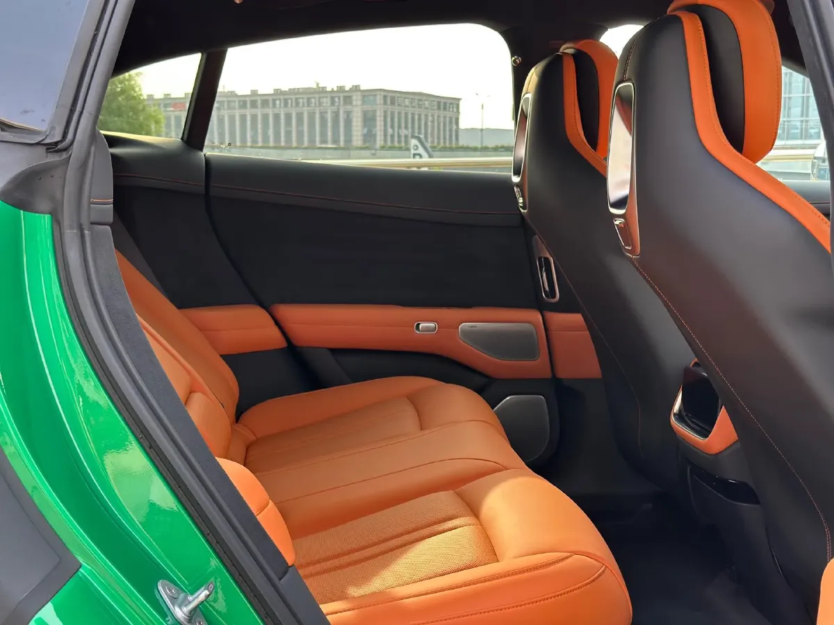 2025 MI YU7 BEV 101.7KWH,autocango,china used car exporter,china ev exporter,chinese used car exporter,chinese used ev exporter