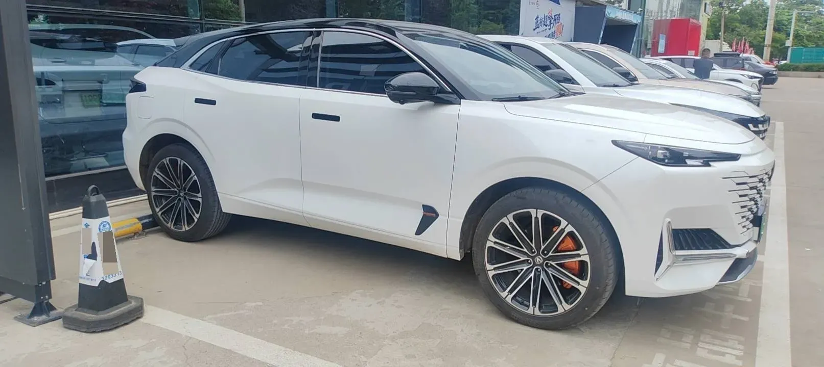 2023 ChangAn UNI-K iDD 1.5T 170HP L4 6TCT PHEV 28.39KWH,autocango,china used car exporter,china ev exporter,chinese used car exporter,chinese used ev exporter