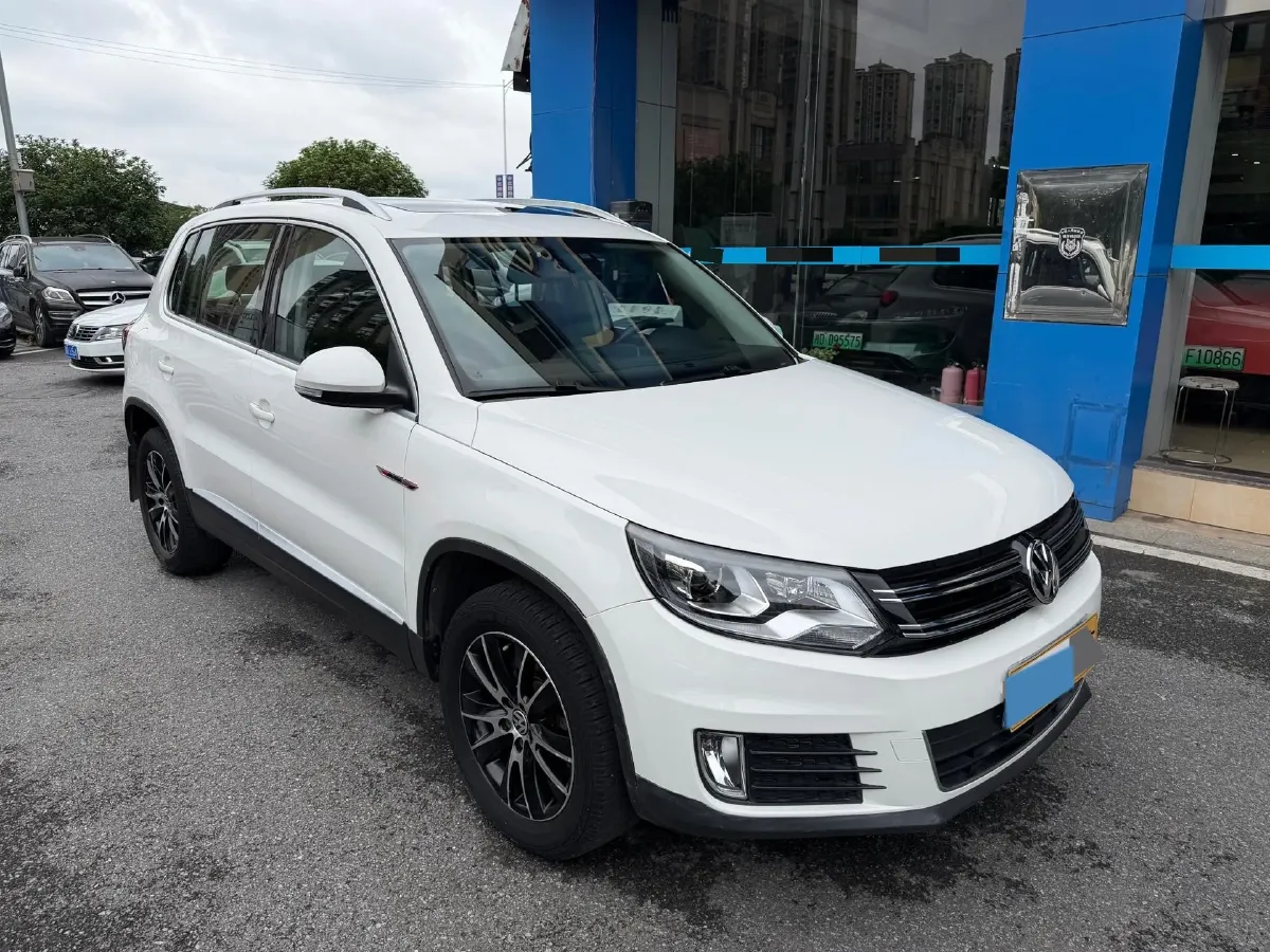 2015 Volkswagen Tiguan 1.8T 160HP L4 6AT,autocango,china used car exporter,china ev exporter,chinese used car exporter,chinese used ev exporter