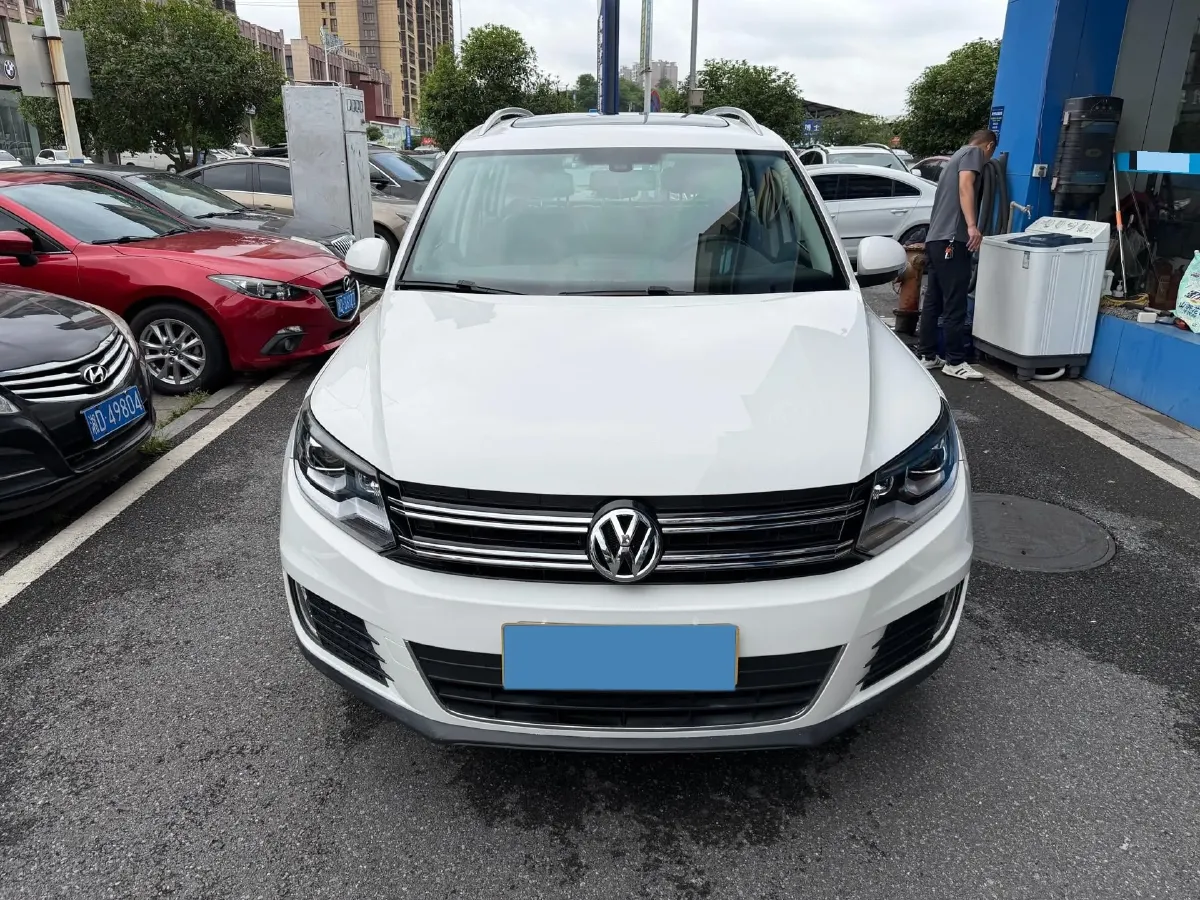 2015 Volkswagen Tiguan 1.8T 160HP L4 6AT,autocango,china used car exporter,china ev exporter,chinese used car exporter,chinese used ev exporter