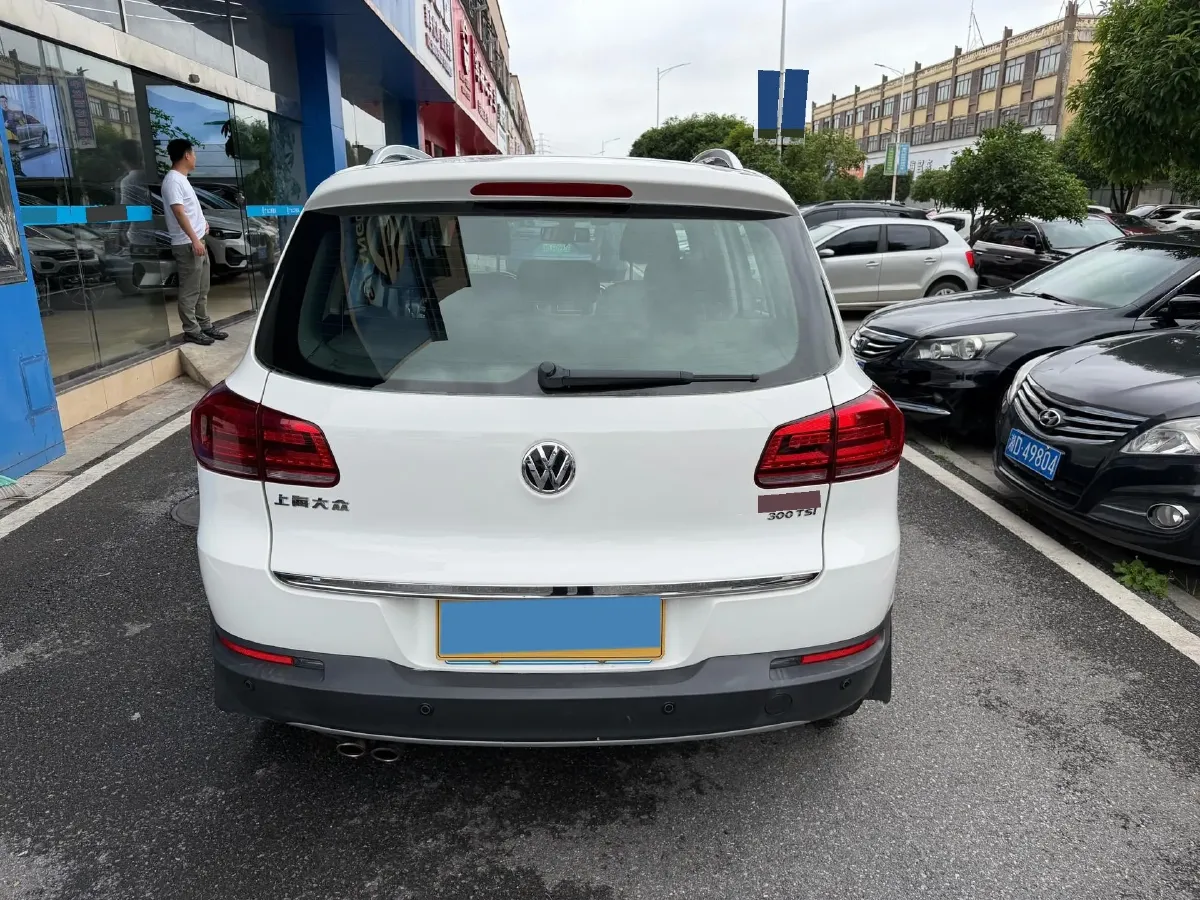 2015 Volkswagen Tiguan 1.8T 160HP L4 6AT,autocango,china used car exporter,china ev exporter,chinese used car exporter,chinese used ev exporter