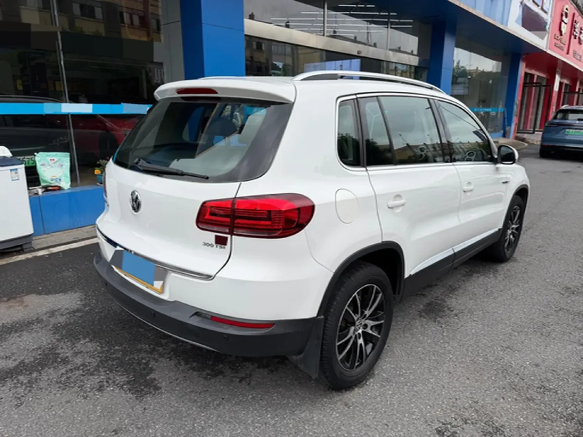 2015 Volkswagen Tiguan 1.8T 160HP L4 6AT,autocango,china used car exporter,china ev exporter,chinese used car exporter,chinese used ev exporter