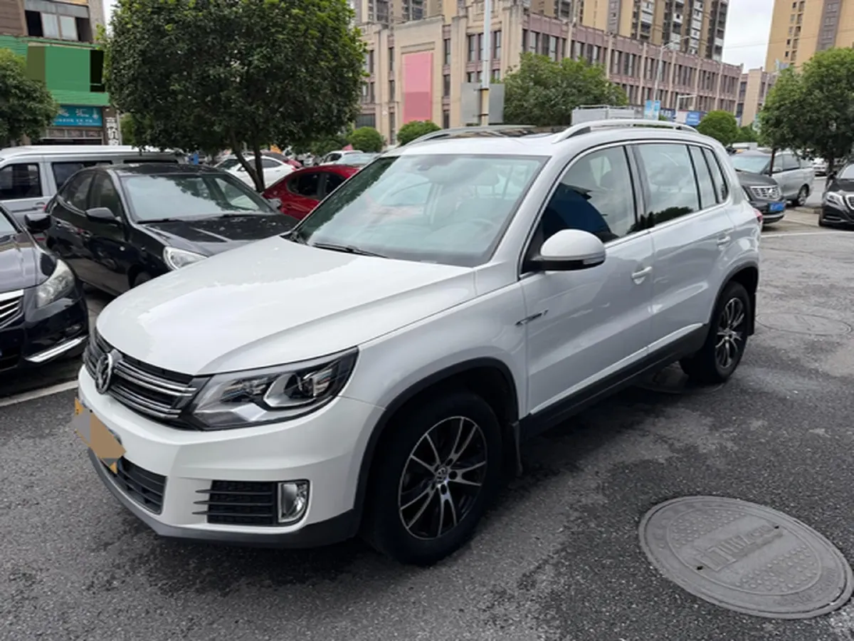 2015 Volkswagen Tiguan 1.8T 160HP L4 6AT,autocango,china used car exporter,china ev exporter,chinese used car exporter,chinese used ev exporter