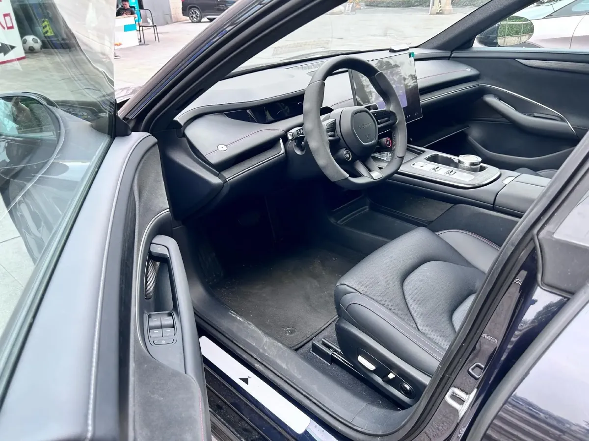 2024 MI SU7 BEV 73.6KWH,autocango,china used car exporter,china ev exporter,chinese used car exporter,chinese used ev exporter
