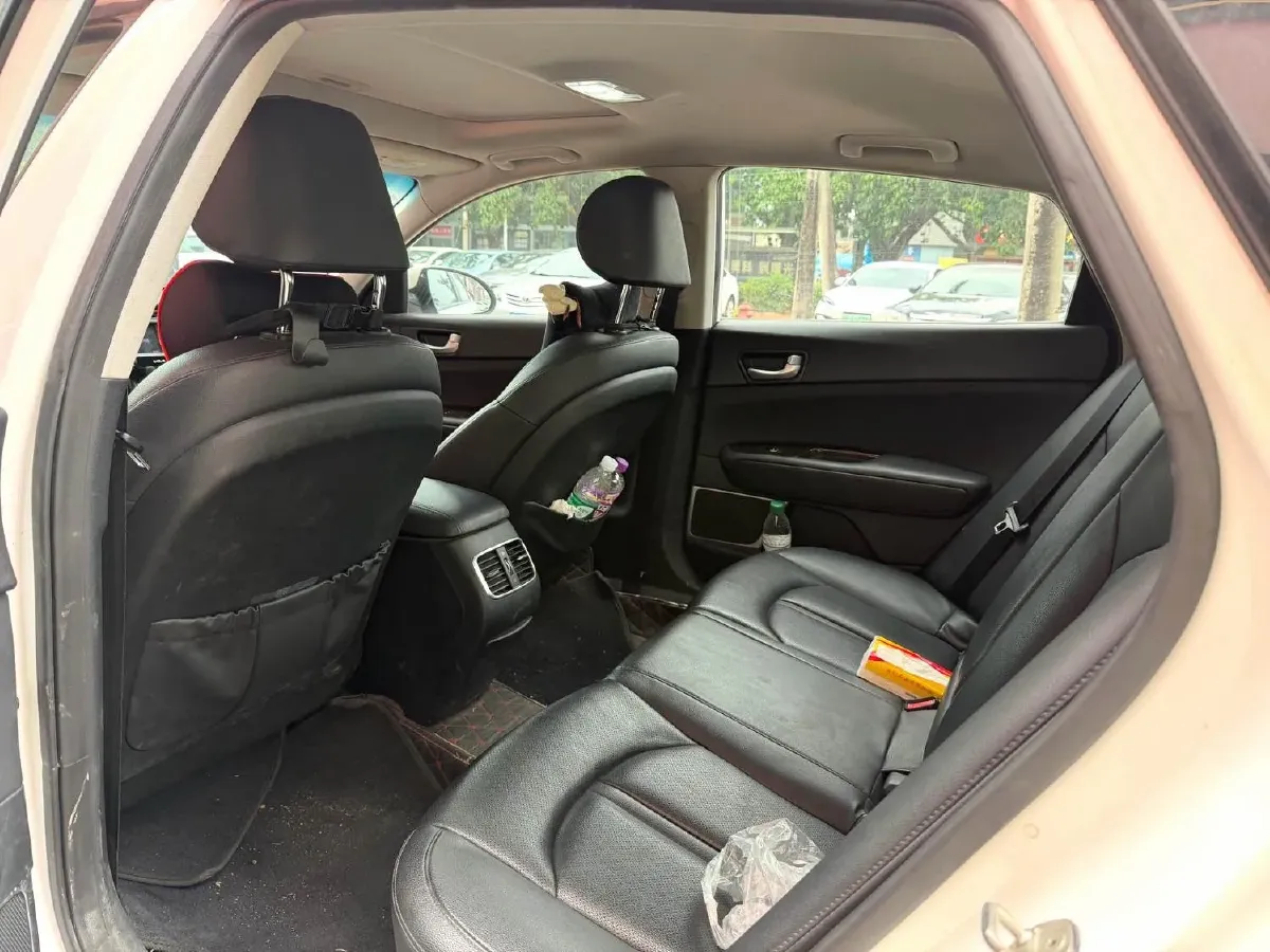 2016 Kia K5 2.0L 161HP L4 6AT,autocango,china used car exporter,china ev exporter,chinese used car exporter,chinese used ev exporter