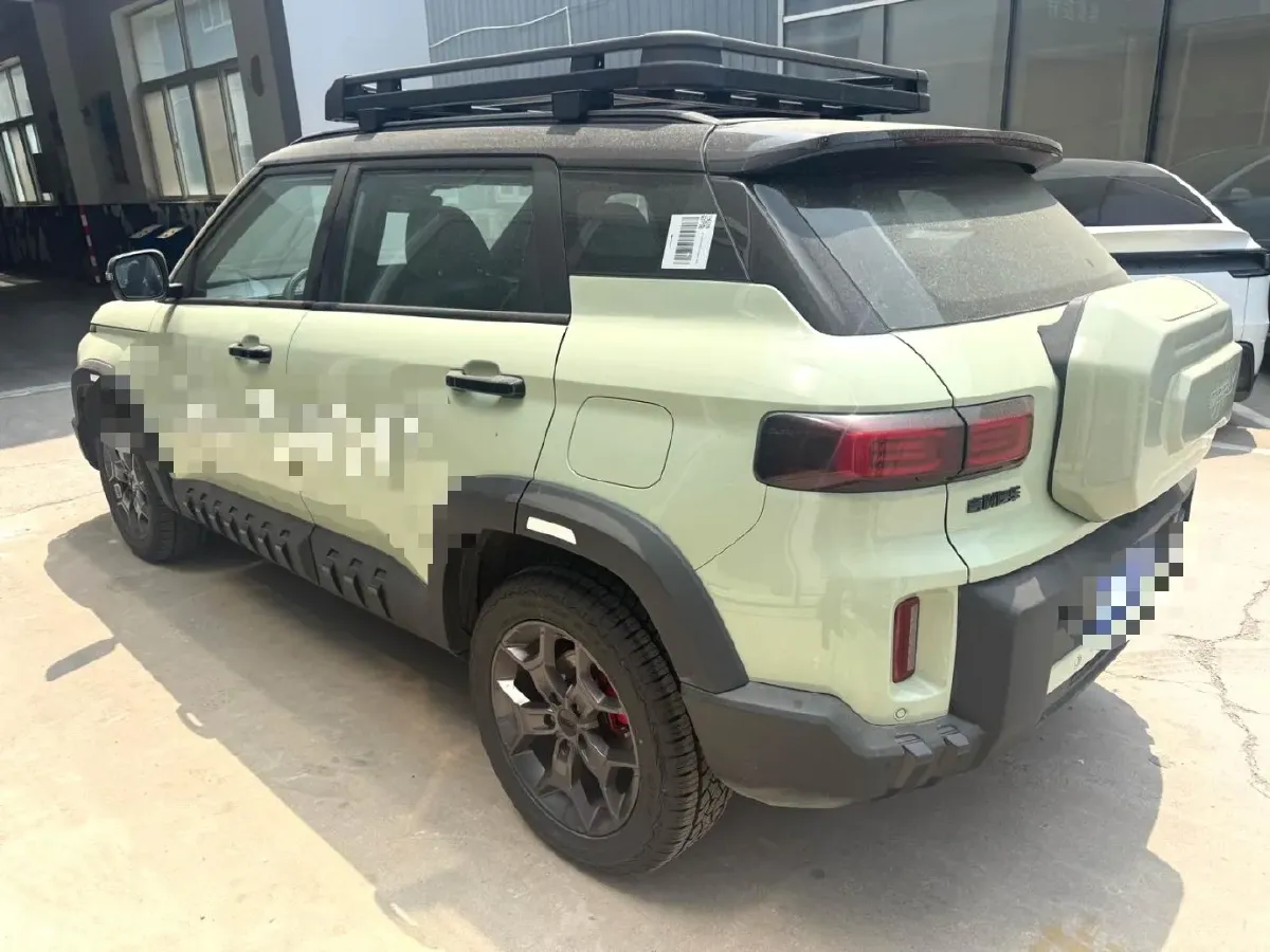 2025 Geely Cowboy 1.5T 181HP L4 7DCT,autocango,china used car exporter,china ev exporter,chinese used car exporter,chinese used ev exporter