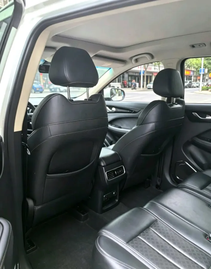 2019 Jetour X90 1.6T 197HP L4 7DCT,autocango,china used car exporter,china ev exporter,chinese used car exporter,chinese used ev exporter