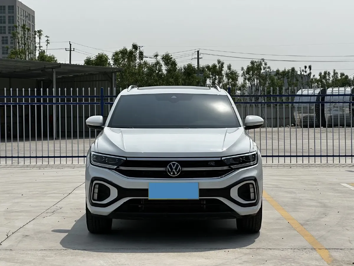 2023 Volkswagen T-Roc 1.5T 160HP L4 7DCT,autocango,china used car exporter,china ev exporter,chinese used car exporter,chinese used ev exporter