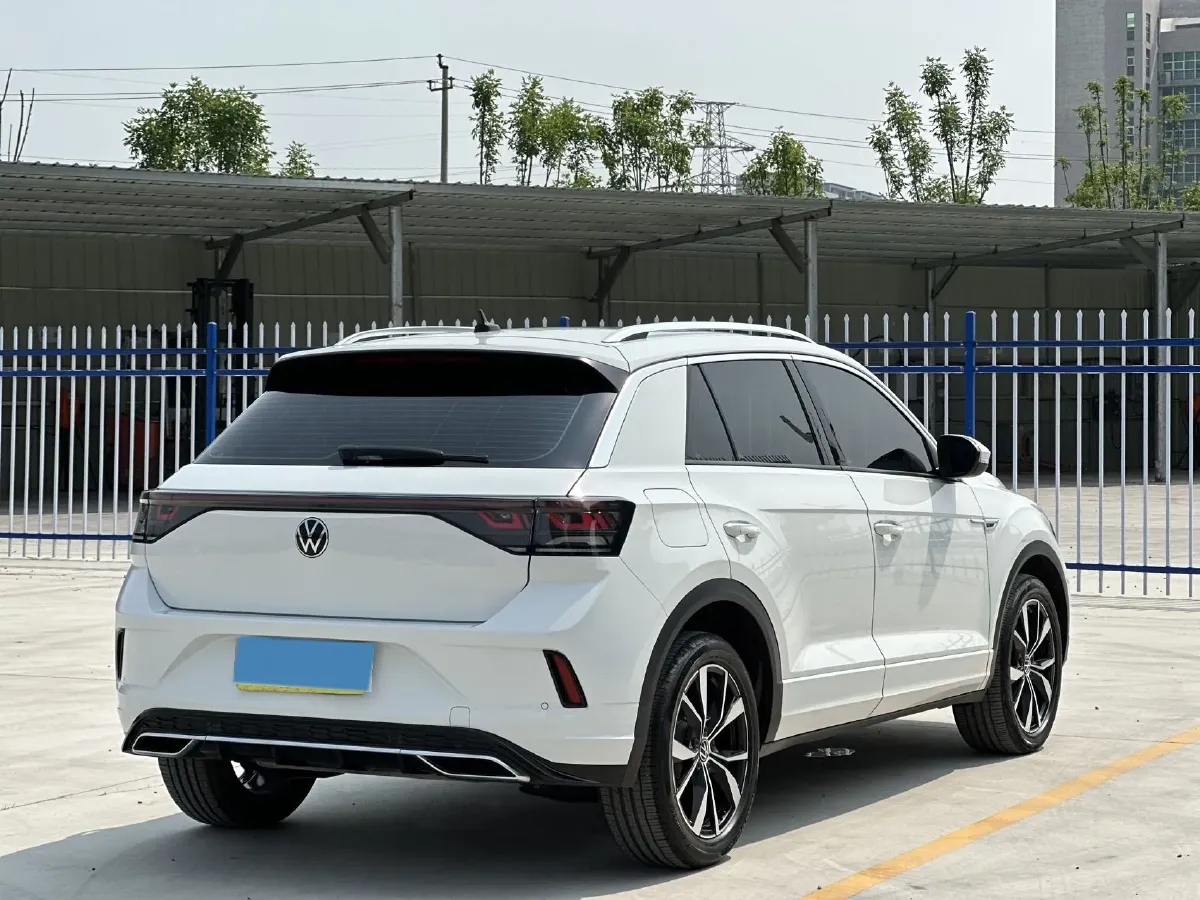 2023 Volkswagen T-Roc 1.5T 160HP L4 7DCT,autocango,china used car exporter,china ev exporter,chinese used car exporter,chinese used ev exporter