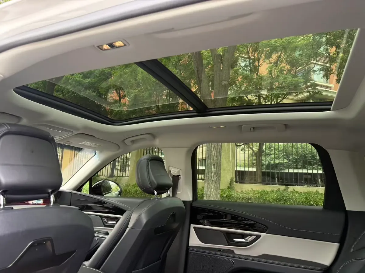 2023 Lincoln Nautilus 2.0T 261HP L4 8AT,autocango,china used car exporter,china ev exporter,chinese used car exporter,chinese used ev exporter