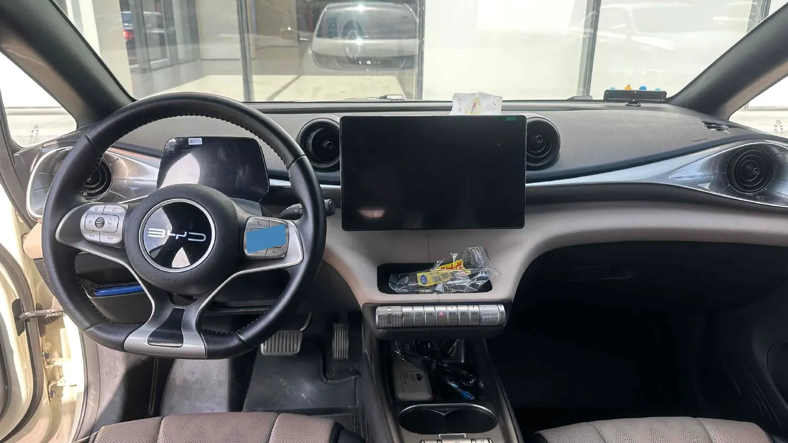 2023 BYD Dolphin BEV 44.928KWH,autocango,china used car exporter,china ev exporter,chinese used car exporter,chinese used ev exporter