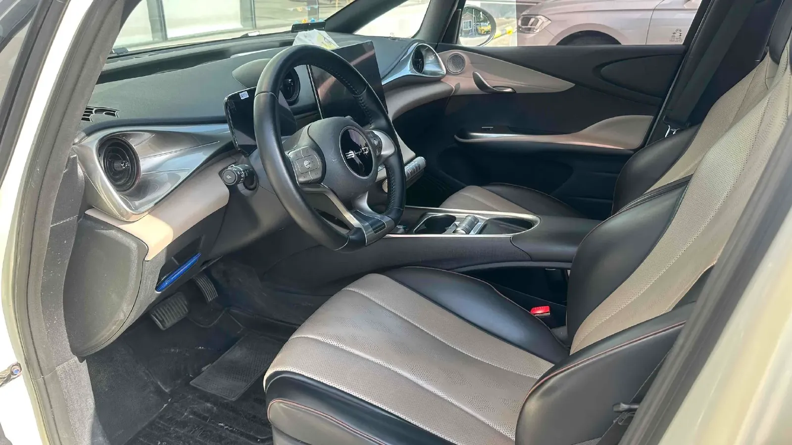 2023 BYD Dolphin BEV 44.928KWH,autocango,china used car exporter,china ev exporter,chinese used car exporter,chinese used ev exporter