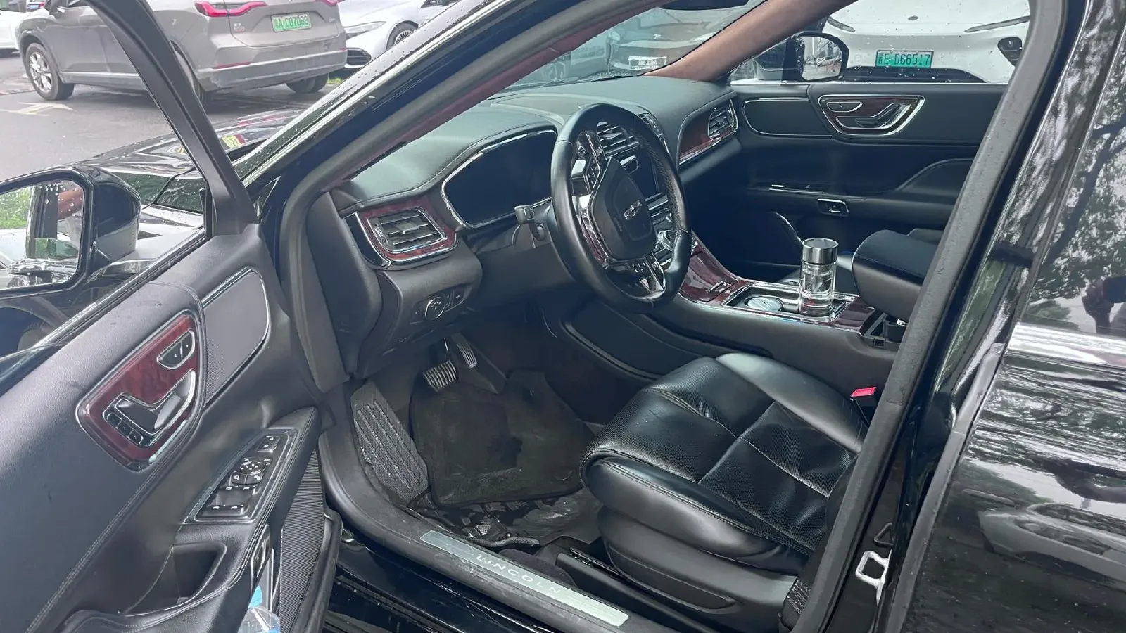 2018 Lincoln Continental 2.0T 261HP L4 6AT,autocango,china used car exporter,china ev exporter,chinese used car exporter,chinese used ev exporter