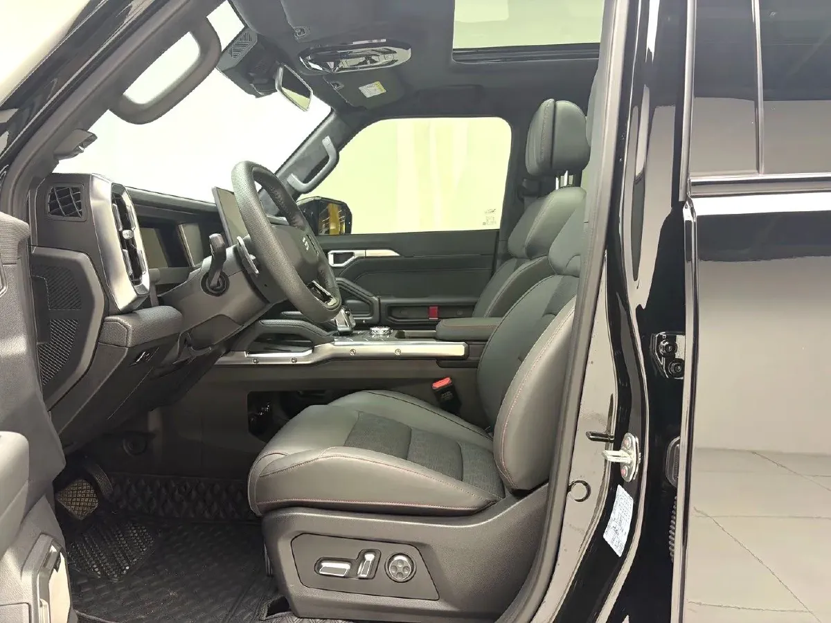 2023 Jetour Traveller 2.0T 254HP L4 8AT,autocango,china used car exporter,china ev exporter,chinese used car exporter,chinese used ev exporter
