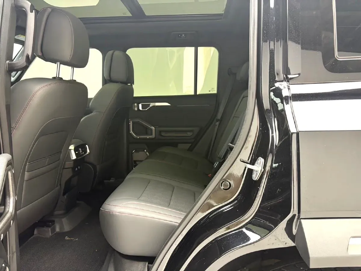 2023 Jetour Traveller 2.0T 254HP L4 7DCT,autocango,china used car exporter,china ev exporter,chinese used car exporter,chinese used ev exporter