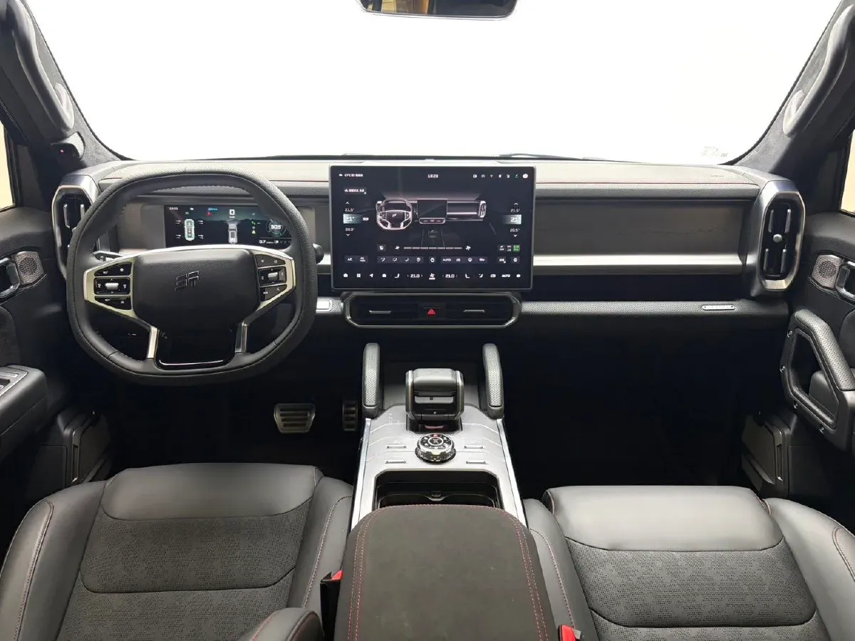 2023 Jetour Traveller 2.0T 254HP L4 7DCT,autocango,china used car exporter,china ev exporter,chinese used car exporter,chinese used ev exporter
