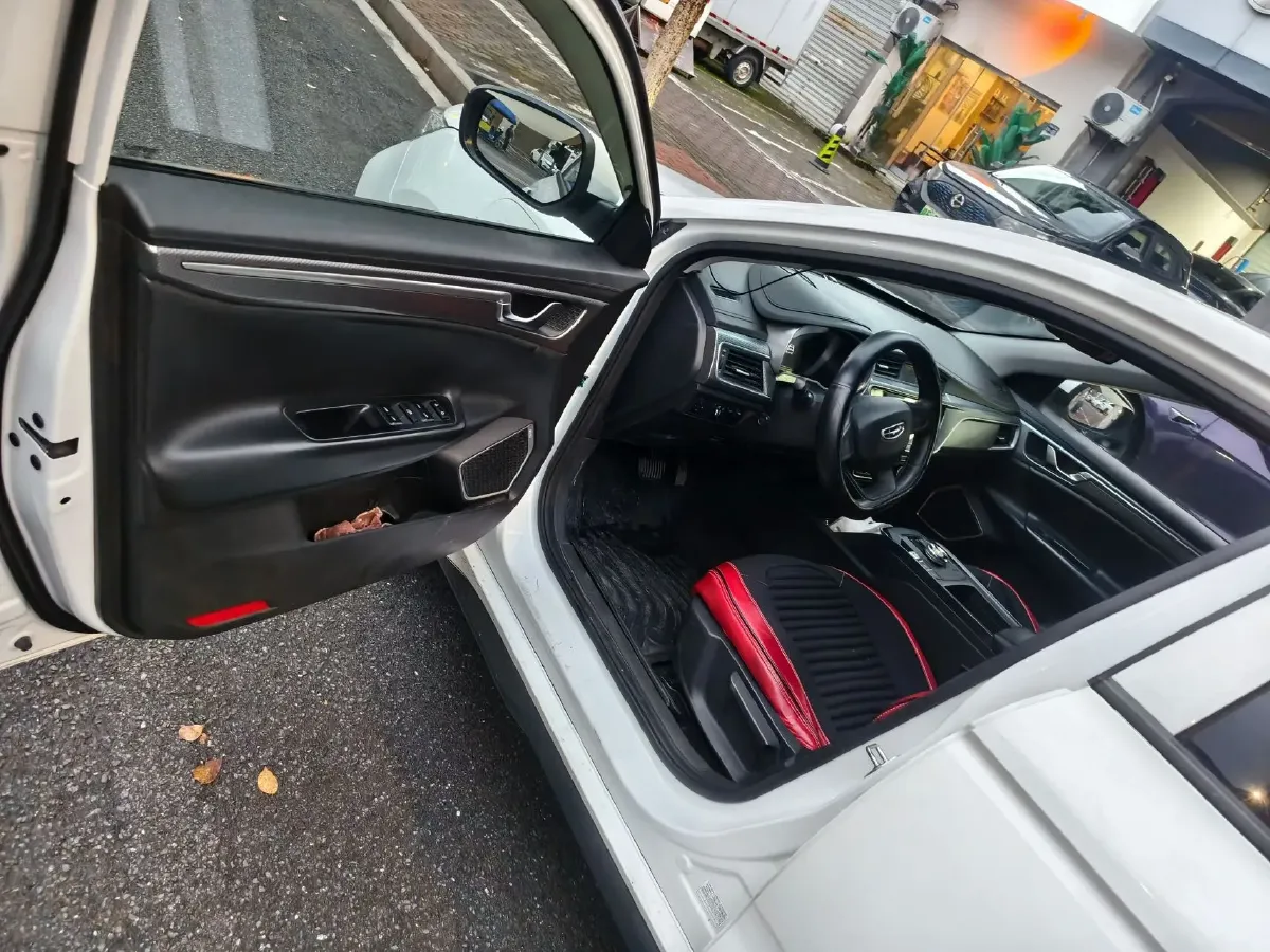 2022 Livan Maple 60s BEV 52.56KWH,autocango,china used car exporter,china ev exporter,chinese used car exporter,chinese used ev exporter