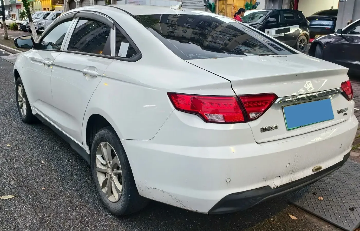2022 Livan Maple 60s BEV 52.56KWH,autocango,china used car exporter,china ev exporter,chinese used car exporter,chinese used ev exporter