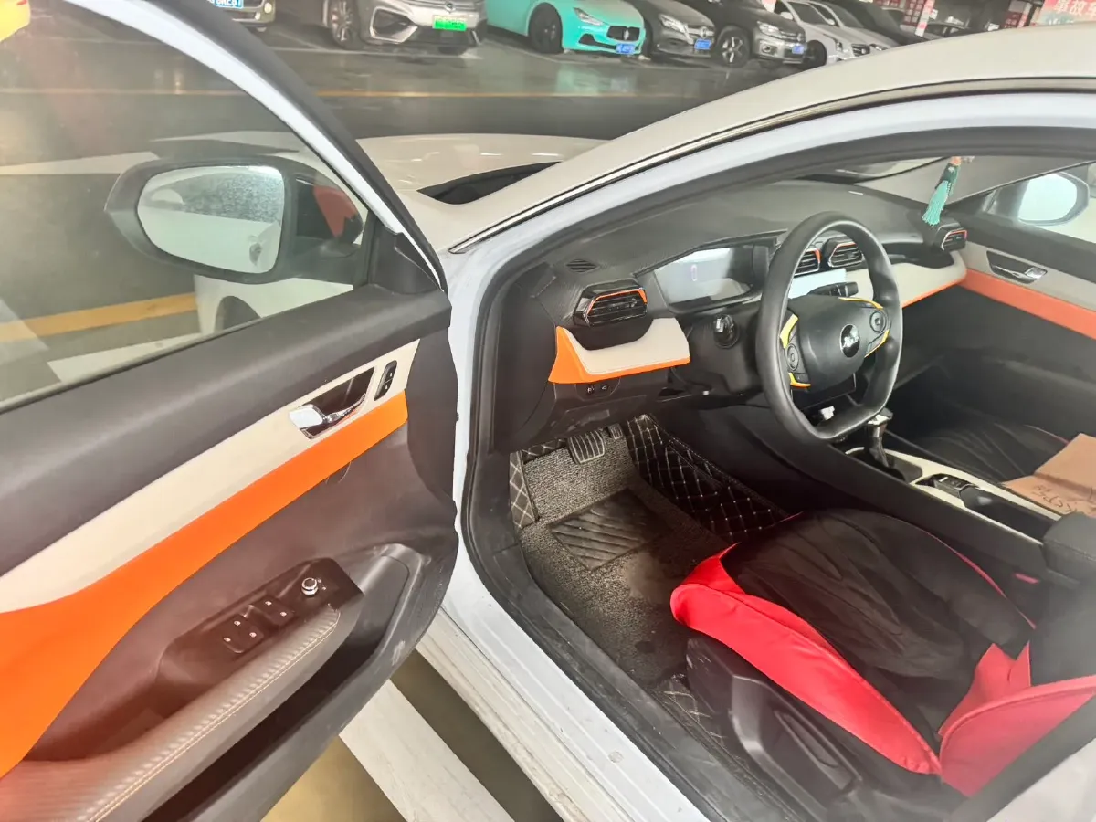 2023 DongFeng Aeolus YiXuan 1.5L 125HP L4 6DCT,autocango,china used car exporter,china ev exporter,chinese used car exporter,chinese used ev exporter