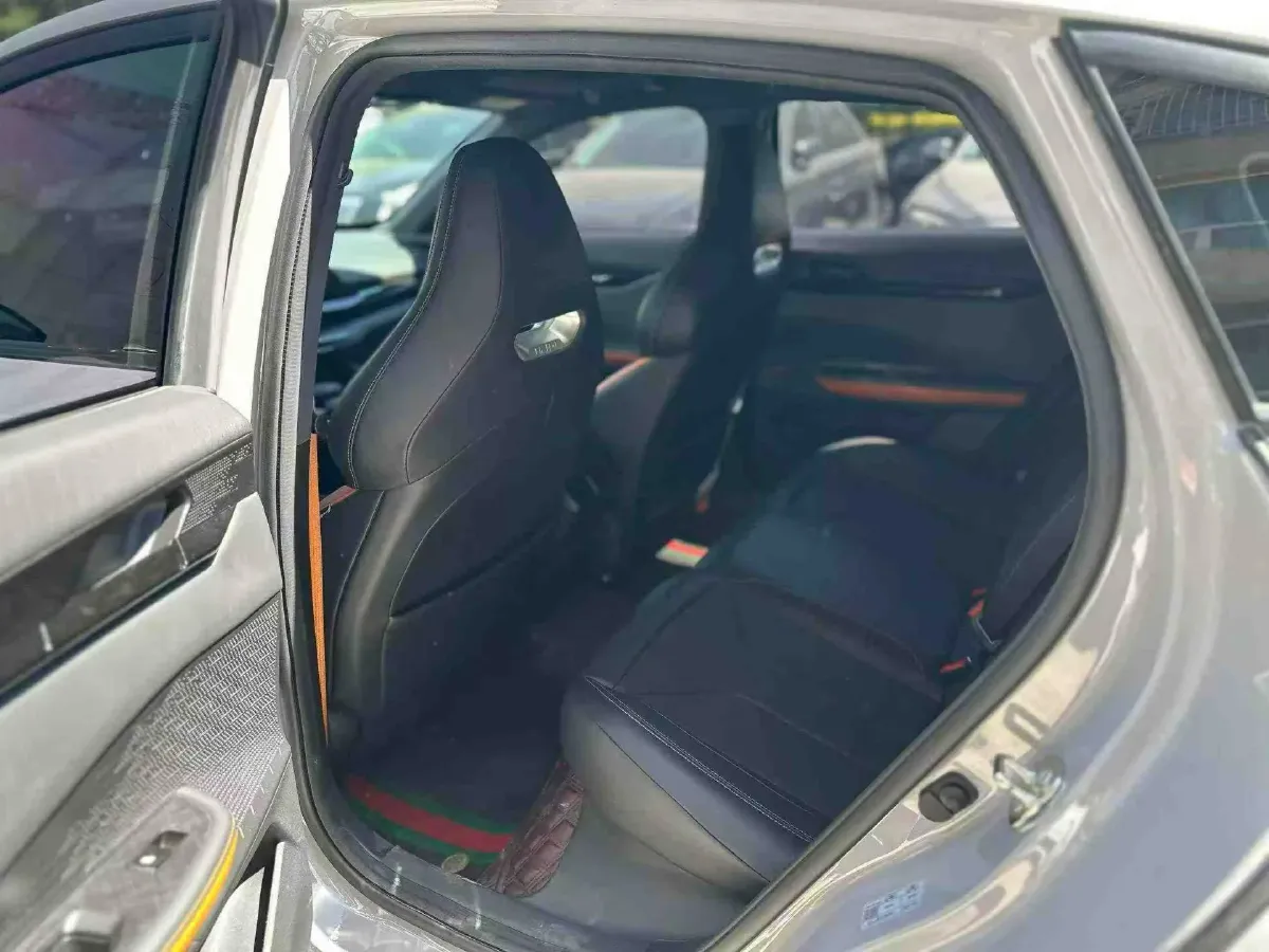 2023 ChangAn UNI-V 1.5T 188HP L4 7DCT,autocango,china used car exporter,china ev exporter,chinese used car exporter,chinese used ev exporter