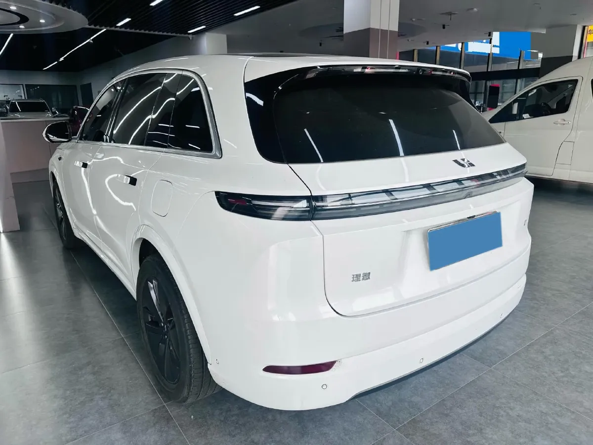 2024 Li L8 Range Extended 154HP REEV 42.8KWH,autocango,china used car exporter,china ev exporter,chinese used car exporter,chinese used ev exporter