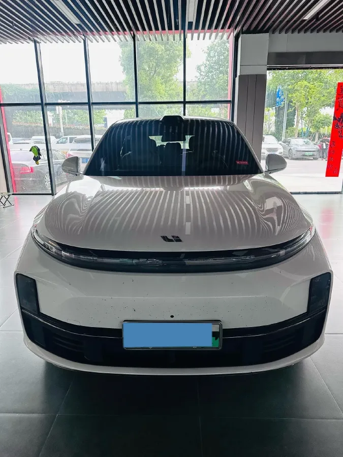 2024 Li L8 Range Extended 154HP REEV 42.8KWH,autocango,china used car exporter,china ev exporter,chinese used car exporter,chinese used ev exporter
