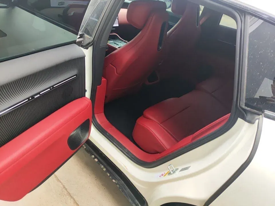 2026 Avatr 12 BEV,autocango,china used car exporter,china ev exporter,chinese used car exporter,chinese used ev exporter