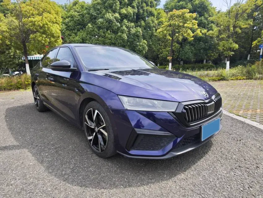 2022 Skoda Octavia 1.4T 150HP L4 7DCT,autocango,china used car exporter,china ev exporter,chinese used car exporter,chinese used ev exporter