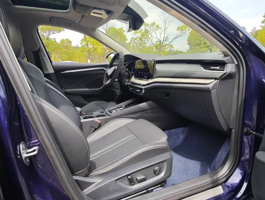 2022 Skoda Octavia 1.4T 150HP L4 7DCT,autocango,china used car exporter,china ev exporter,chinese used car exporter,chinese used ev exporter