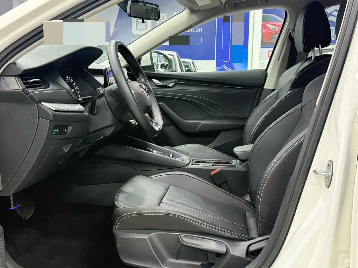 2022 Skoda Octavia 1.4T 150HP L4 7DCT,autocango,china used car exporter,china ev exporter,chinese used car exporter,chinese used ev exporter