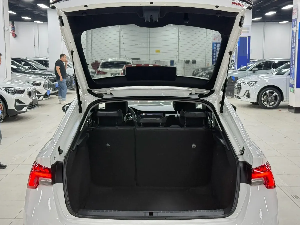 2022 Skoda Octavia 1.4T 150HP L4 7DCT,autocango,china used car exporter,china ev exporter,chinese used car exporter,chinese used ev exporter
