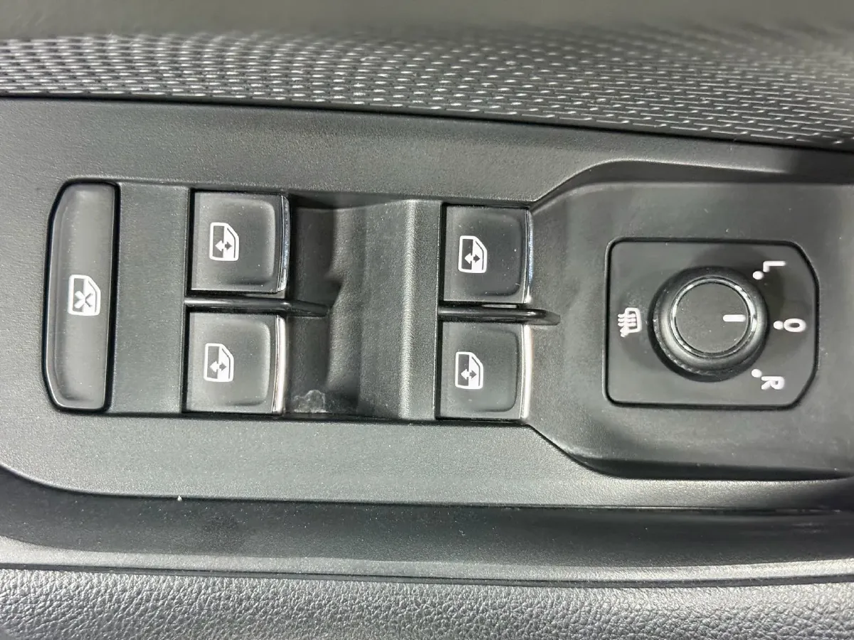 2022 Skoda Octavia 1.4T 150HP L4 7DCT,autocango,china used car exporter,china ev exporter,chinese used car exporter,chinese used ev exporter