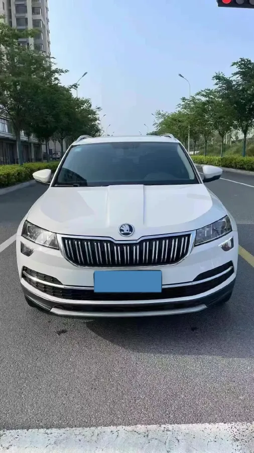 2021 Skoda Karoq 1.4T 150HP L4 7DCT,autocango,china used car exporter,china ev exporter,chinese used car exporter,chinese used ev exporter