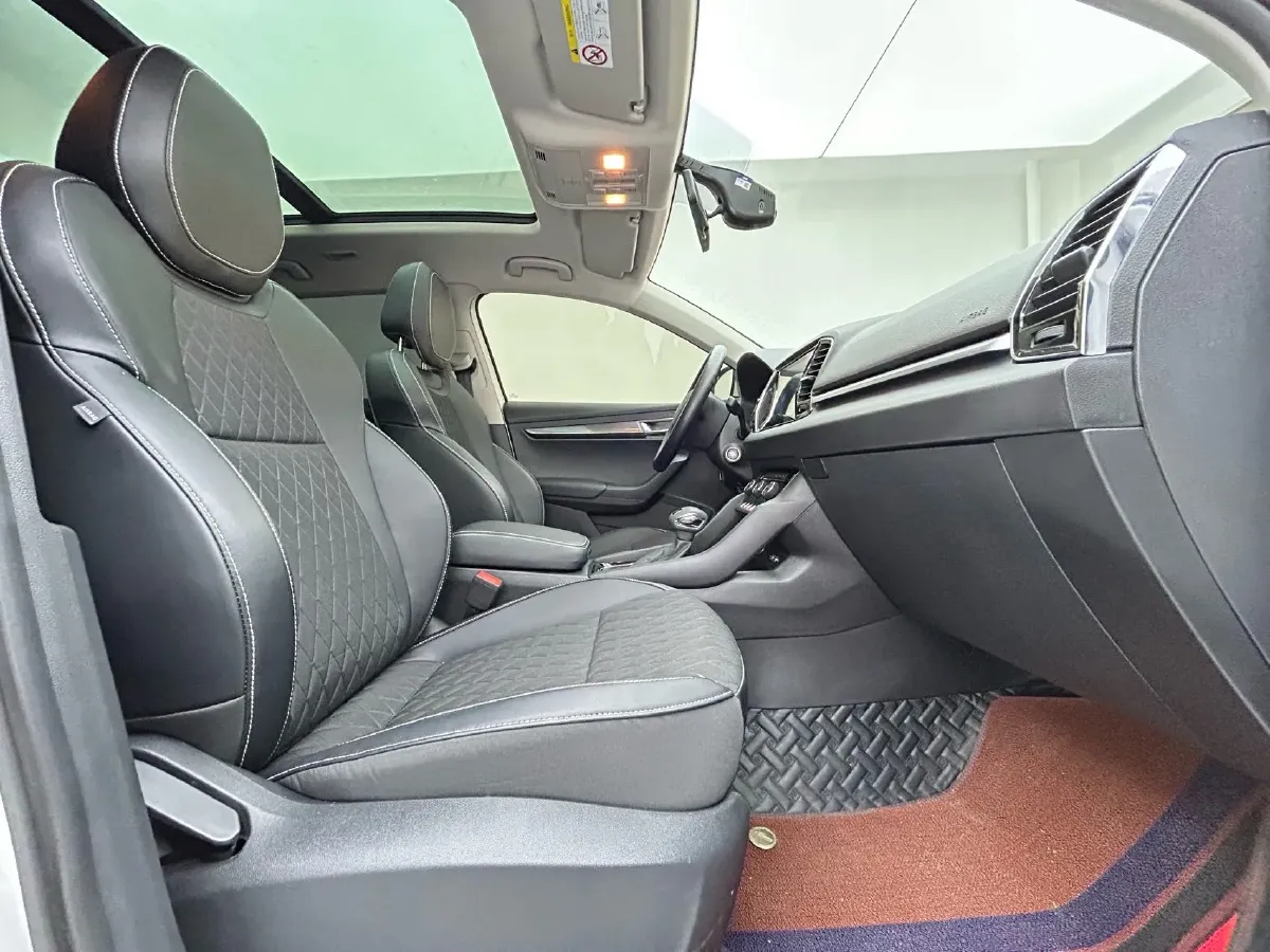 2021 Skoda Karoq 1.4T 150HP L4 7DCT,autocango,china used car exporter,china ev exporter,chinese used car exporter,chinese used ev exporter